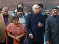 BJP top rung meets President to complain about Lokpal fiasco