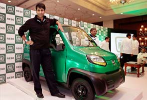 Bajaj RE60: Target audience of rickshaw drivers offer their review