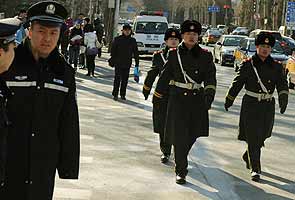 13,000 China police officers in manhunt for killer 