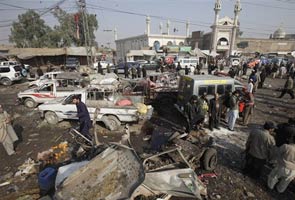 Bomb blast kills 35 in northwest Pakistan