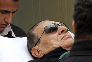 Hosni Mubarak should be hanged, say Egyptian prosecutors