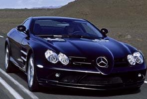 Mercedes overtakes BMW for US luxury car crown
