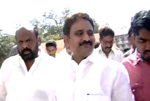 Andhra Pradesh minister accused of taking bribe from liquor lobby