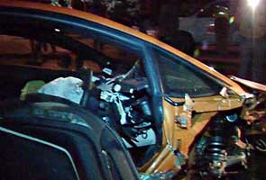  Lamborghini driver crashes after hitting cycle, dies