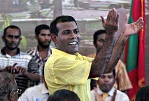 Maldives unrest: Nasheed calls for fresh polls; new president says he won't be arrested