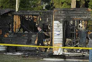 Man who killed self, sons in fire left voicemail
