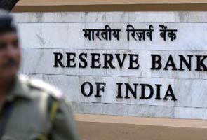 RBI to issue Rs 1,000 notes with inset letter 'R'