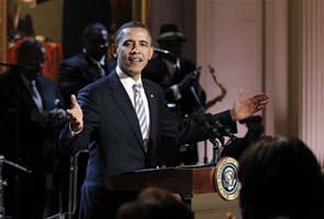 Obama sings 'Sweet Home Chicago' at White House blues show