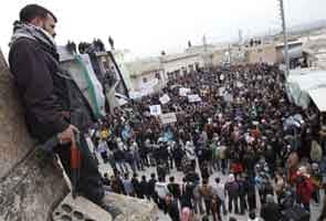 79 killed as Syria pounds protest hubs: activists