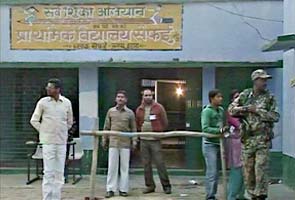 UP polls: Fifth phase voting begins; acid test for Mulayam, Uma