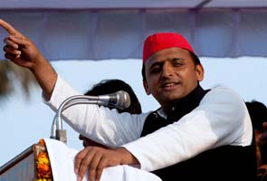 Akhilesh gets additional charge of 11 departments