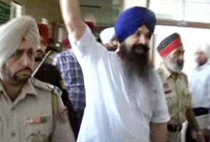 Beant Singh's assassin, Balwant Singh Rajoana, to be hanged on Saturday, rules court