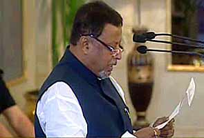 Mukul Roy sworn in as Railways Minister 