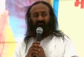 Didn't say all govt schools breed Naxalism: Sri Sri Ravi Shankar