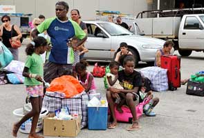 Second cyclone bears down on Australia 