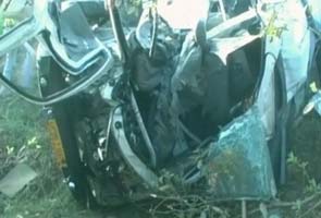 15 killed as train rams into jeep in Hathras