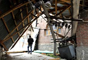 Windstorm causes widespread damage across Kashmir Valley