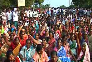 Kudankulam agitation: Condition of fasting protesters worsens