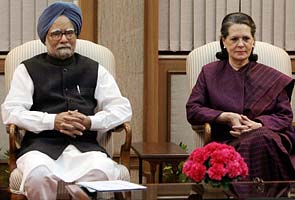 At PM's dinner, Pranab warns allies against amendments to President's speech