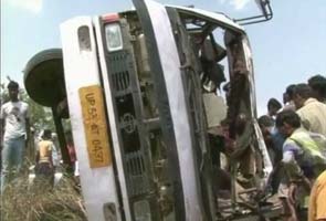 Fifteen killed in road accident