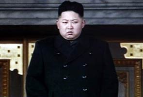 Kim Jong-Un observes military drill amid threats