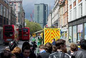 He said he would blow up everybody: Eyewitness on London 'hostage situation'