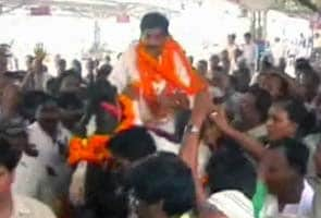 When a Samajwadi Party leader rode on horseback at railway station