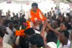 When a Samajwadi Party leader rode on horseback at railway station