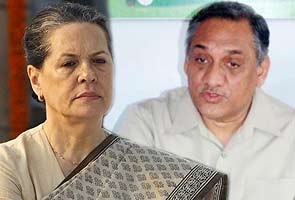 Uttarakhand Chief Minister meets Sonia Gandhi to discuss portfolio allocation