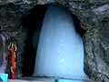 अमरनाथ गुफा में दो लाख से अधिक तीर्थयात्रियों ने किए शिवलिंग के दर्शन