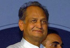 Gehlot criticises Modi, Jayalalithaa at Chief Ministers' security meet Gehlot criticises Modi, Jayalalithaa at Chief Ministers' security meet