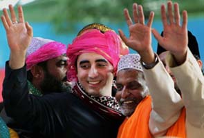 Bilawal's Facebook fans discuss India trip