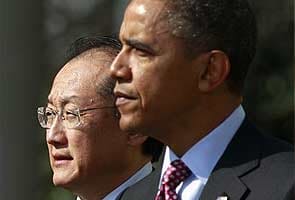 Korean-American Jim Yong Kim is chosen to lead the World Bank
