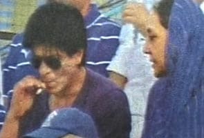 Jaipur court summons SRK for smoking