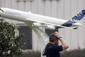 Yoga for jets: Why plane makers prefer bent wingtips