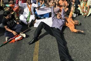 Bharat Bandh: Nationwide protests on petrol price hike evoke mixed response