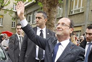 Francois Hollande sworn in as French President 