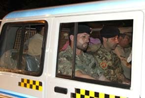 Court rejects Italian marines' bail plea, extends remand