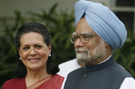 Three years of UPA 2: Govt may fall anytime, says BJP