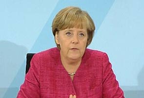 Merkel phones Greek president, calls for stable government
