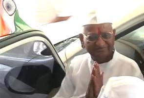 Anna begins 5 week campaign for strong Maharashtra Lokayukta