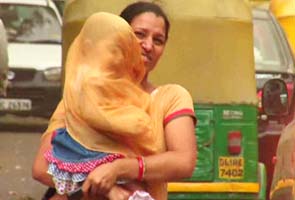 Thunderstorm cools Delhi after scorching heat