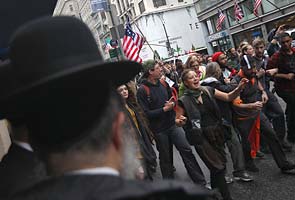 Occupy movement takes to New York streets 