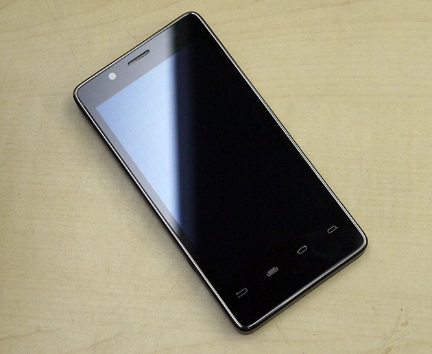 Lava XOLO X900 - hands-on with the first Intel smartphone