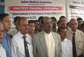 Karnataka doctors join nationwide protest 