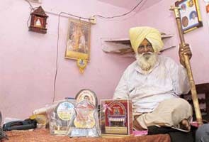 Dacoit in past, now a spiritual guru