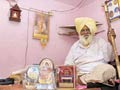 Dacoit in past, now a spiritual guru