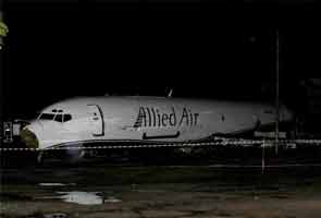 Cargo plane hits bus after crash-landing near Ghana airport; 10 killed