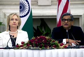 Hillary Clinton pats India for reduction in Iranian oil import