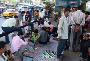 Kolkata's street chess flourishes under busy flyover